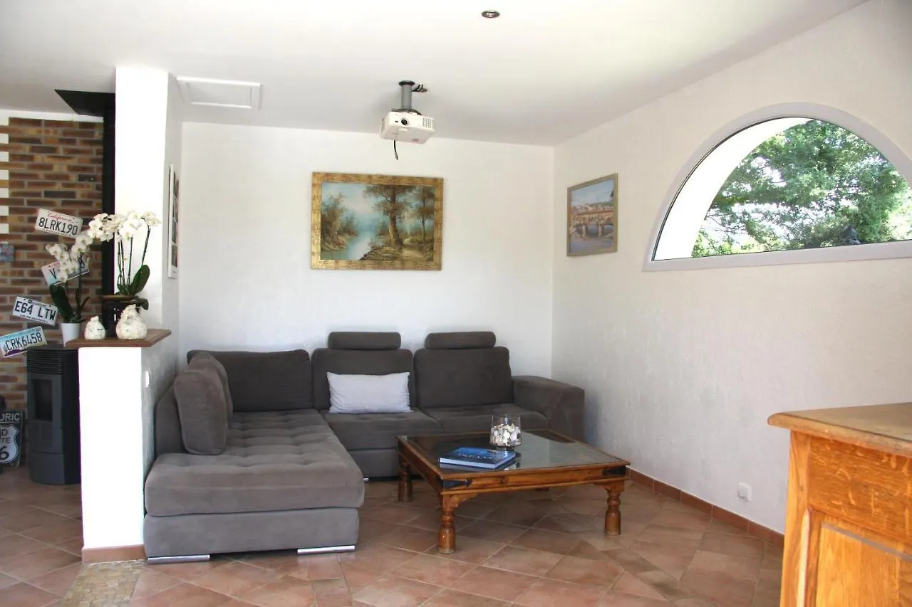 Superbe Villa Provencale - Piscine - 3 Chambres Montauroux 0*,  France